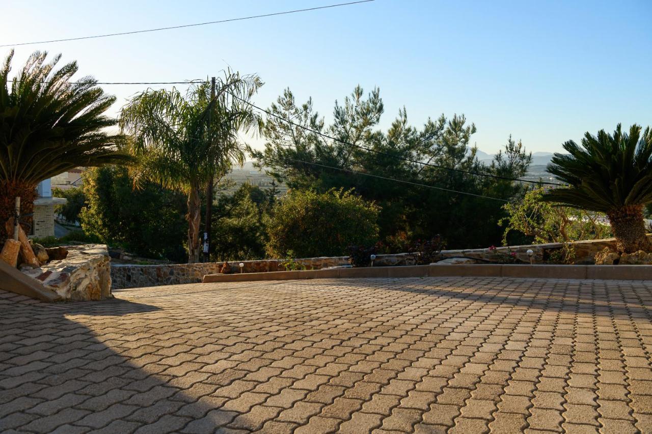 Apartment Aphrodite Mountain View